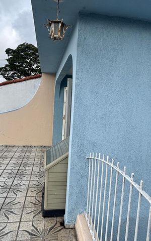 Casa à venda com 187m², 3 quartos e 2 vagasSuite Varanda