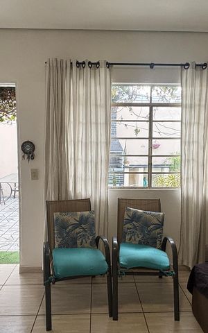 Casa à venda com 187m², 3 quartos e 2 vagasSala