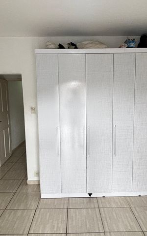 Casa à venda com 187m², 3 quartos e 2 vagasSuite