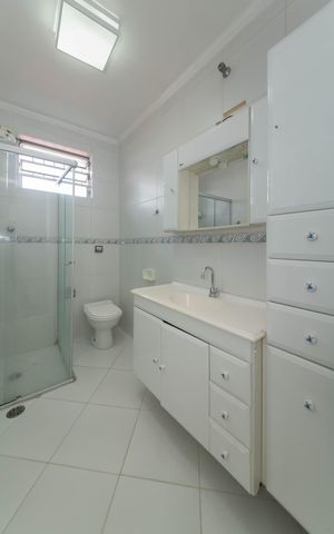 Casa para alugar com 125m², 2 quartos e 2 vagasBanheiro