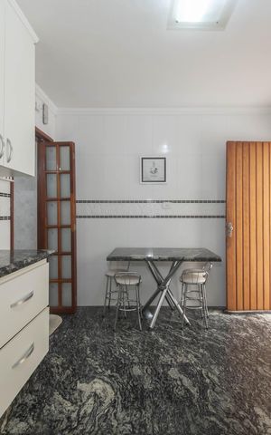 Casa para alugar com 125m², 2 quartos e 2 vagasCozinha