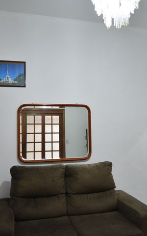 Casa à venda com 165m², 4 quartos e 2 vagasSala