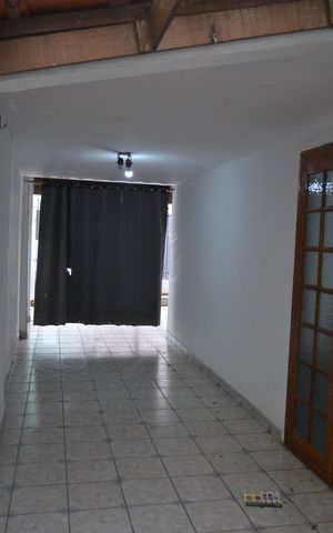 Casa à venda com 165m², 4 quartos e 2 vagasQuintal