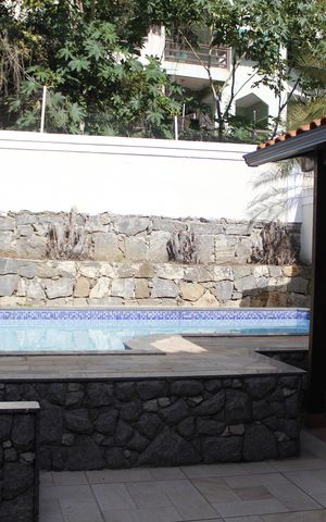 Casa de condomínio à venda com 303m², 5 quartos e 2 vagasPiscina