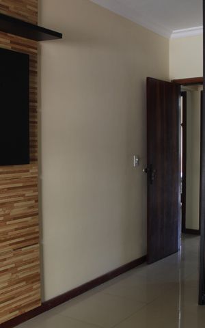 Casa de condomínio à venda com 303m², 5 quartos e 2 vagasSuíte 1