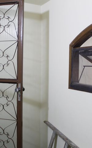 Casa de condomínio à venda com 303m², 5 quartos e 2 vagasQuarto de Serviço