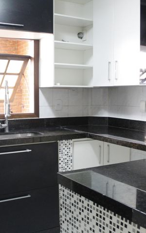 Casa de condomínio à venda com 303m², 5 quartos e 2 vagasCozinha