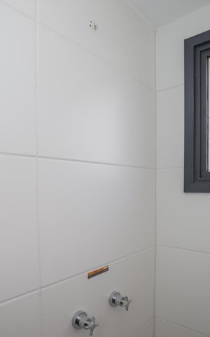 Apartamento à venda com 54m², 2 quartos e 1 vaga Apartamento à venda com 54m², 2 quartos e 1 vagaBanheiro da Suíte