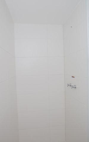 Apartamento à venda com 54m², 2 quartos e 1 vaga Apartamento à venda com 54m², 2 quartos e 1 vagaBanheiro Social
