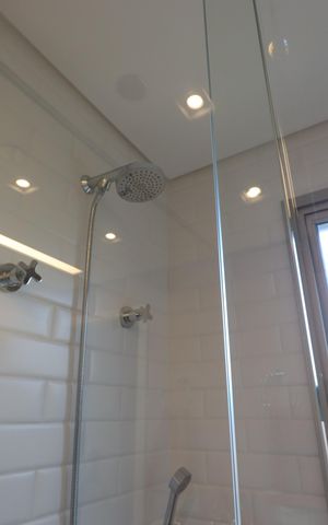 Apartamento à venda com 113m², 2 quartos e 3 vagasBanheiro da Suíte 2