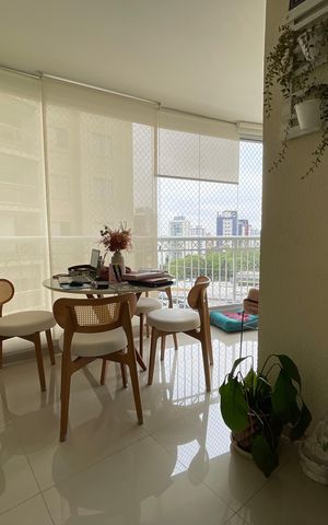 Apartamento à venda com 95m², 3 quartos e 2 vagas Apartamento à venda com 95m², 3 quartos e 2 vagasVaranda