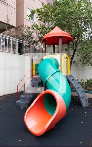 Apartamento à venda com 95m², 3 quartos e 2 vagas Apartamento à venda com 95m², 3 quartos e 2 vagasÁrea comum - Playground