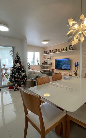 Apartamento à venda com 95m², 3 quartos e 2 vagas Apartamento à venda com 95m², 3 quartos e 2 vagasSala