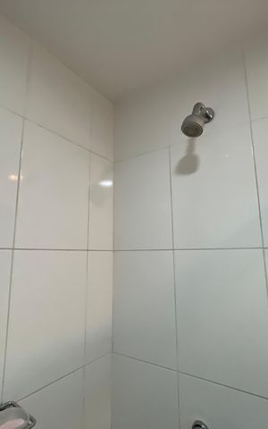 Apartamento à venda com 95m², 3 quartos e 2 vagas Apartamento à venda com 95m², 3 quartos e 2 vagasBanheiro Social