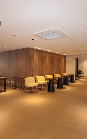 Apartamento para alugar com 74m², 2 quartos e 1 vagaÁrea comum - Salão de festas