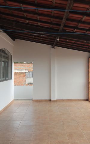 Casa para alugar com 160m², 3 quartos e 1 vagaVaranda