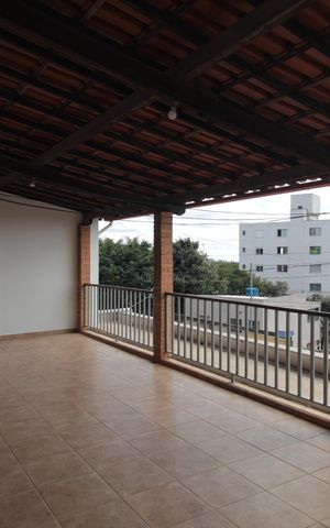 Casa para alugar com 160m², 3 quartos e 1 vagaVaranda