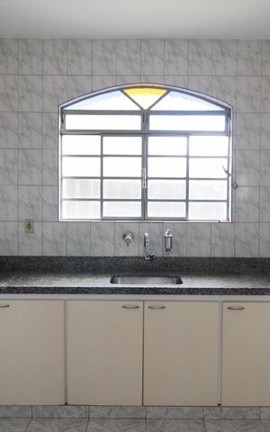Casa para alugar com 160m², 3 quartos e 1 vagaCozinha
