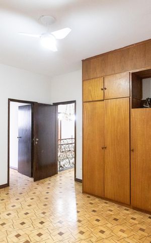 Casa para alugar com 500m², 6 quartos e 8 vagas Casa para alugar com 500m², 6 quartos e 8 vagasSuíte