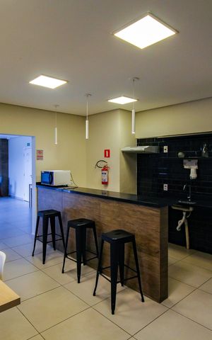 Apartamento para alugar com 28m², 1 quarto e sem vaga Apartamento para alugar com 28m², 1 quarto e sem vagaÁrea comum - Salão de festas