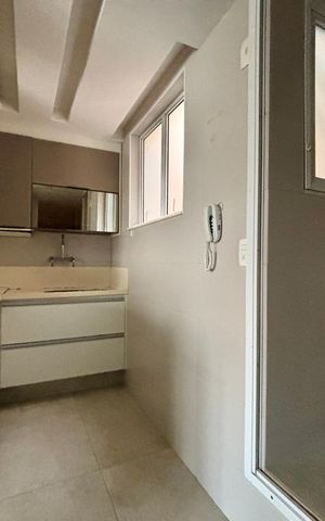 Apartamento para alugar com 73m², 3 quartos e sem vaga Apartamento para alugar com 73m², 3 quartos e sem vagaCozinha e Área de Serviço