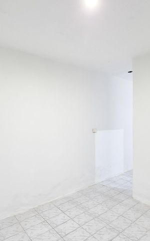 Casa para alugar com 35m², 1 quarto e sem vaga Casa para alugar com 35m², 1 quarto e sem vagaQuarto