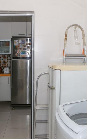 Apartamento à venda com 129m², 3 quartos e 2 vagas Apartamento à venda com 129m², 3 quartos e 2 vagasÁrea de Serviço
