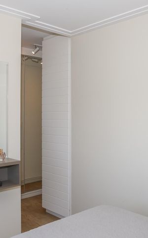 Apartamento à venda com 129m², 3 quartos e 2 vagas Apartamento à venda com 129m², 3 quartos e 2 vagasSuíte 1