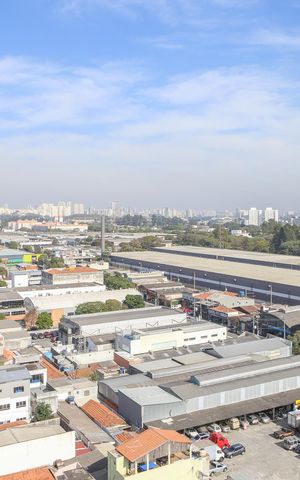 Apartamento à venda com 129m², 3 quartos e 2 vagas Apartamento à venda com 129m², 3 quartos e 2 vagasVista da Suíte 2