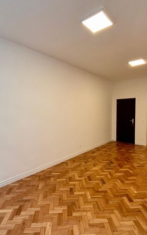 Apartamento à venda com 165m², 3 quartos e 1 vaga Apartamento à venda com 165m², 3 quartos e 1 vagaSala