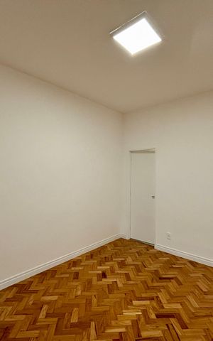 Apartamento à venda com 165m², 3 quartos e 1 vaga Apartamento à venda com 165m², 3 quartos e 1 vagaSala de Jantar