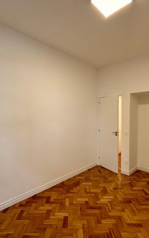 Apartamento à venda com 165m², 3 quartos e 1 vaga Apartamento à venda com 165m², 3 quartos e 1 vagaSuíte