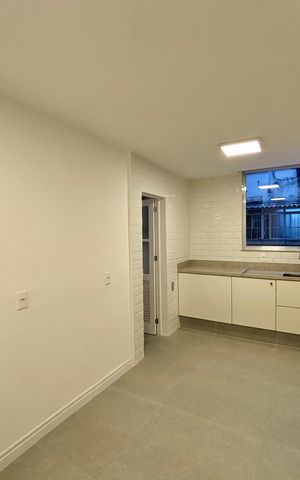 Apartamento à venda com 165m², 3 quartos e 1 vaga Apartamento à venda com 165m², 3 quartos e 1 vagaCozinha
