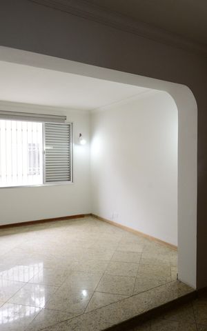 Casa à venda com 260m², 3 quartos e 3 vagasSuíte