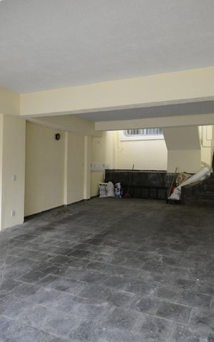Casa à venda com 260m², 3 quartos e 3 vagasGaragem