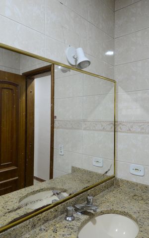 Casa à venda com 260m², 3 quartos e 3 vagasBanheiro da Suíte