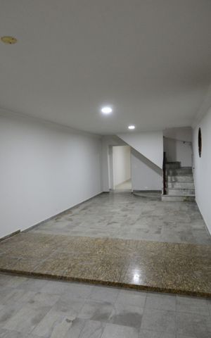 Casa à venda com 260m², 3 quartos e 3 vagasSala de Estar