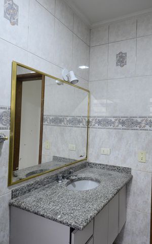 Casa à venda com 260m², 3 quartos e 3 vagasBanheiro