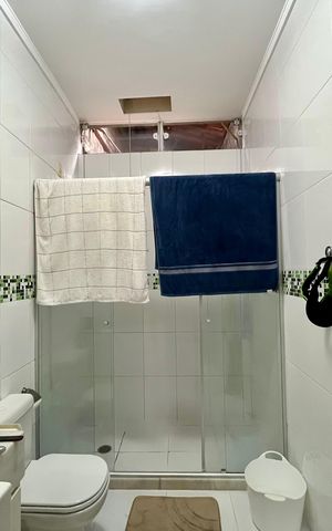 Casa à venda com 200m², 3 quartos e 2 vagas Casa à venda com 200m², 3 quartos e 2 vagasBanheiro da Suíte