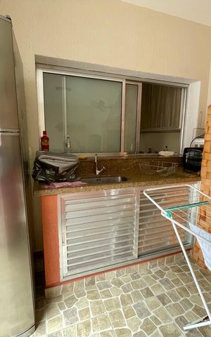 Casa à venda com 200m², 3 quartos e 2 vagas Casa à venda com 200m², 3 quartos e 2 vagasChurrasqueira