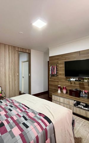 Casa à venda com 200m², 3 quartos e 2 vagas Casa à venda com 200m², 3 quartos e 2 vagasSuíte