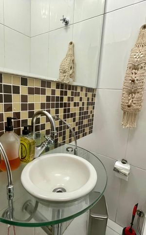 Casa à venda com 200m², 3 quartos e 2 vagas Casa à venda com 200m², 3 quartos e 2 vagasLavabo