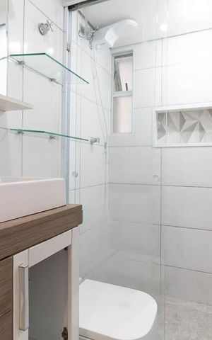 Apartamento à venda com 55m², 2 quartos e 1 vaga Apartamento à venda com 55m², 2 quartos e 1 vagaBanheiro