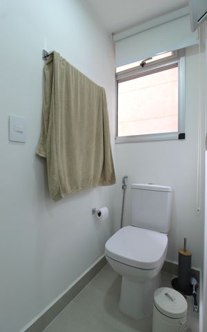 Apartamento à venda com 85m², 2 quartos e 1 vagaBanheiro de Serviço