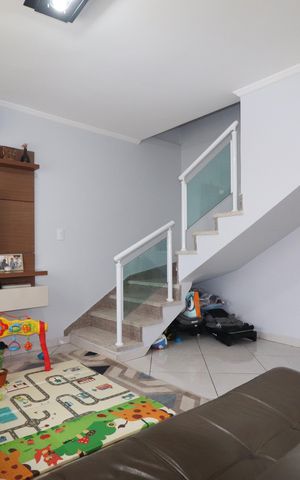 Casa à venda com 150m², 3 quartos e 3 vagasSala