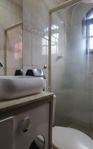 Casa à venda com 150m², 3 quartos e 3 vagasBanheiro 2