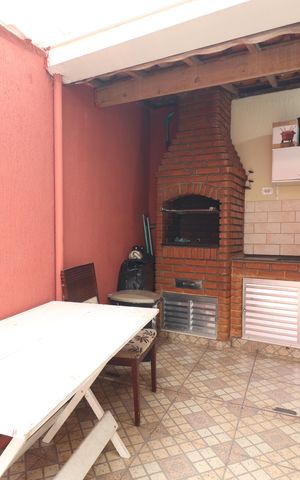 Casa à venda com 150m², 3 quartos e 3 vagasEspaço Gourmet