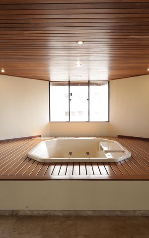 Apartamento para alugar com 637m², 4 quartos e 4 vagasJacuzzi
