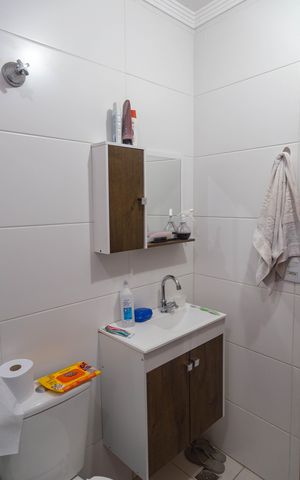 Casa à venda com 199m², 2 quartos e 5 vagas Casa à venda com 199m², 2 quartos e 5 vagasBanheiro