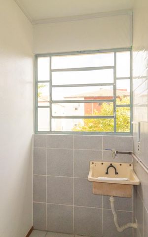 Apartamento à venda com 52m², 2 quartos e 1 vaga Apartamento à venda com 52m², 2 quartos e 1 vagaCozinha e Área de Serviço